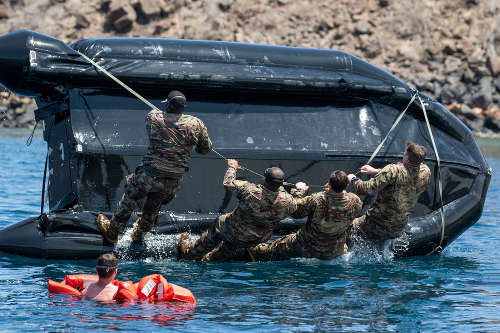 A Co., 1-102nd Infantry Regiment (Mountain) practices waterborne capabilities