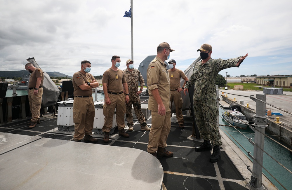 USS Tulsa Hosts German Navy Frigate Bayern Sailors