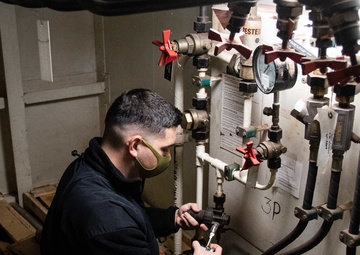 USS Ronald Reagan (CVN 76) Arresting Gear Maintenance