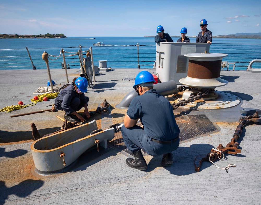 USS Billings Sailors Conduct a Precision Anchorage Evolution