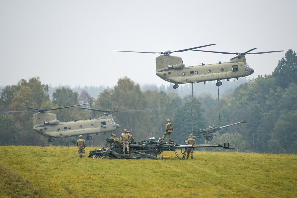 DVIDS - Images - 2CR FAS sling load and LFX [Image 4 of 21]