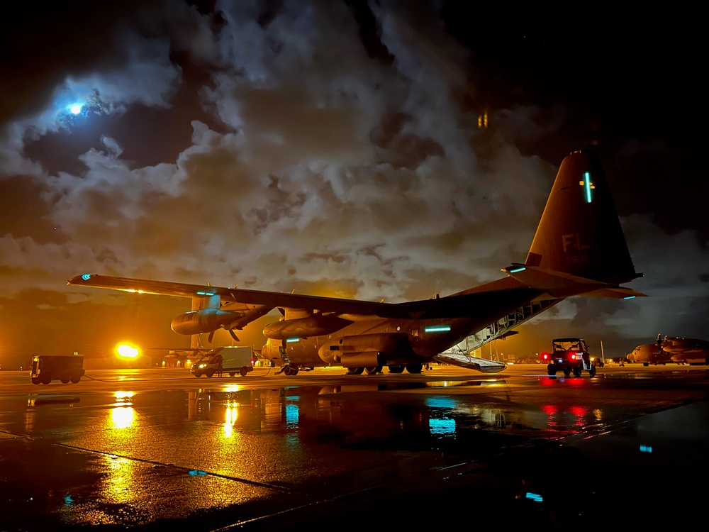 nighttime air-to-air refuel training