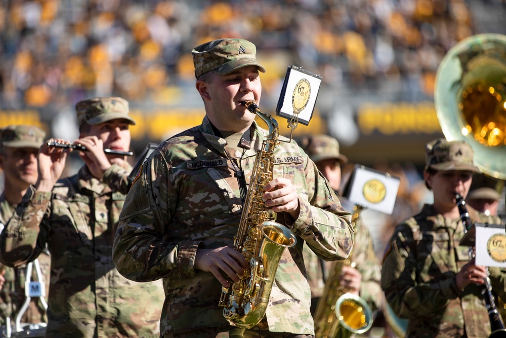 77th Army Band plays at Texas Rangers game, Article