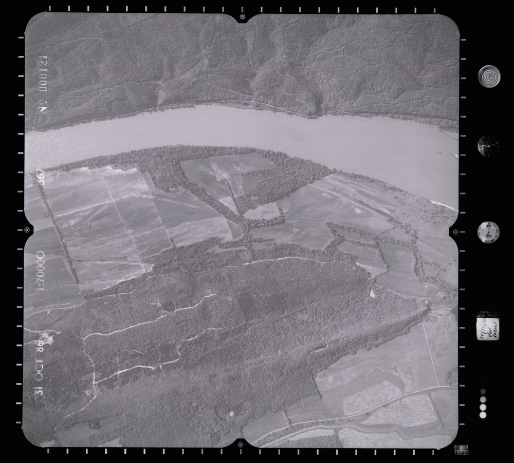 081096.122 - Ark. River 150,000 CFS.367.1