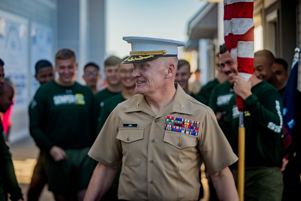 1st Marine Corps District CO attends Semper Five