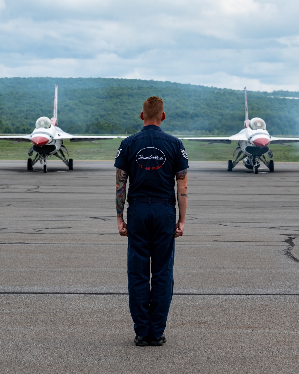 Thunderbirds fly over Pocono Raceway