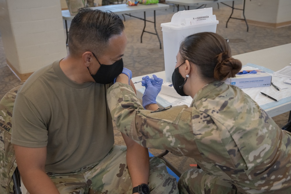 Hawaii National Guard receive COVID-19 vaccine