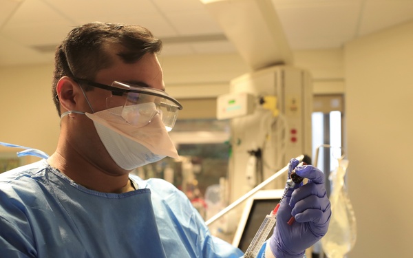 Medical Readiness Team provide care to ICU patients