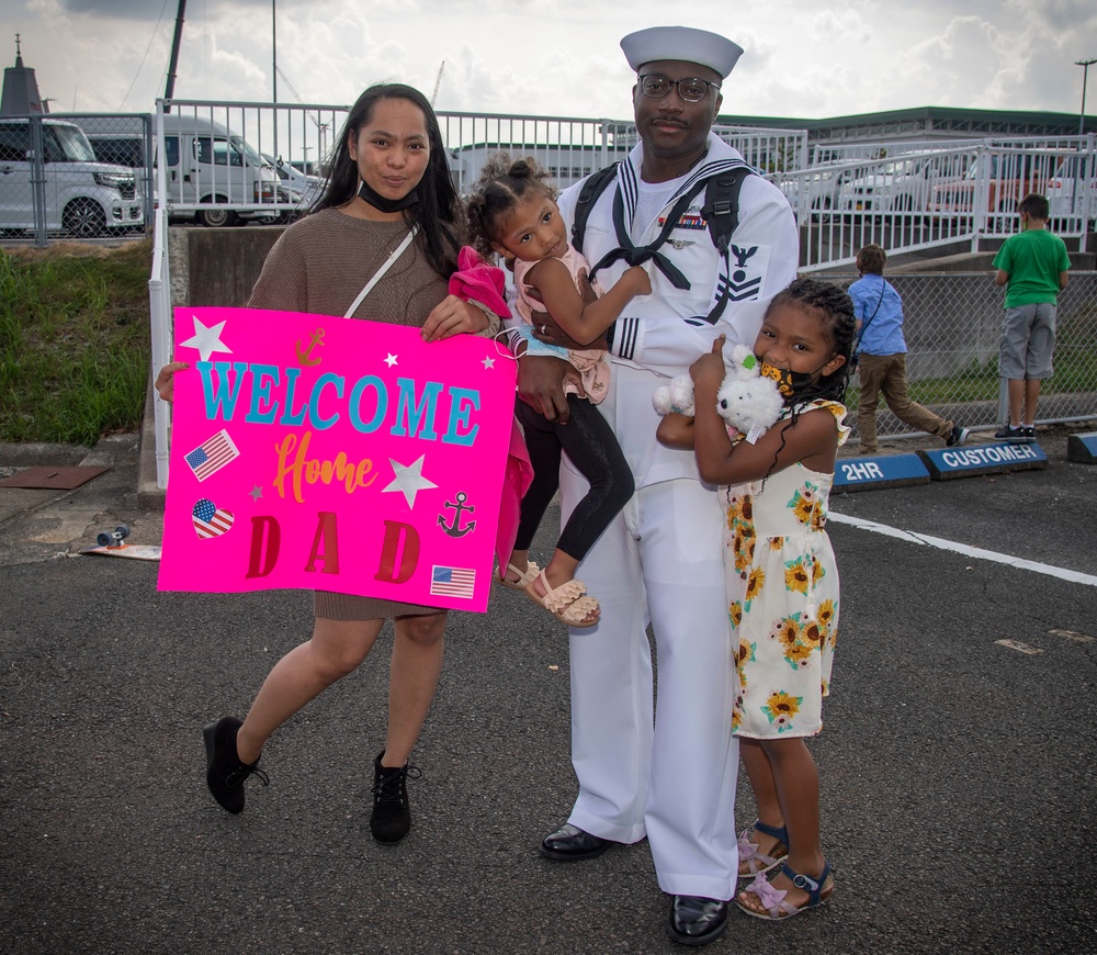 USS Green Bay Returns to CFAS