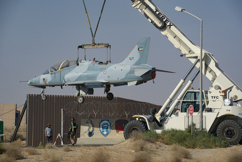 Multi-national forces transport Kuwait aircraft