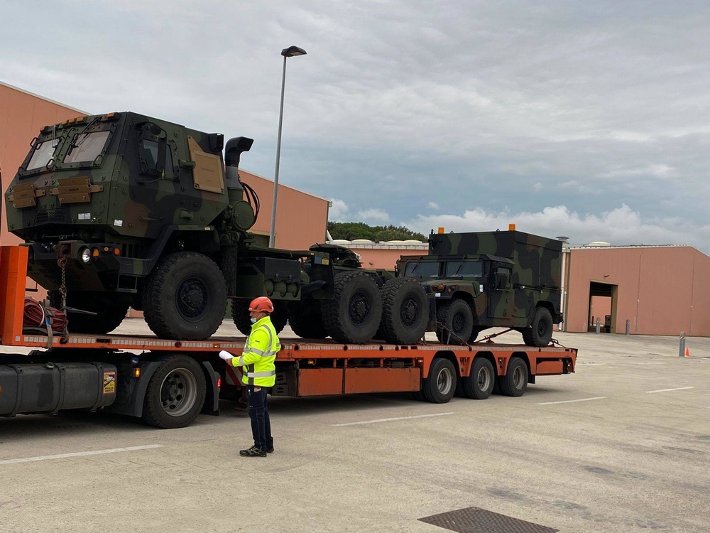 405th AFSB moves thousands of vehicles, equipment pieces from north to south of the Alps