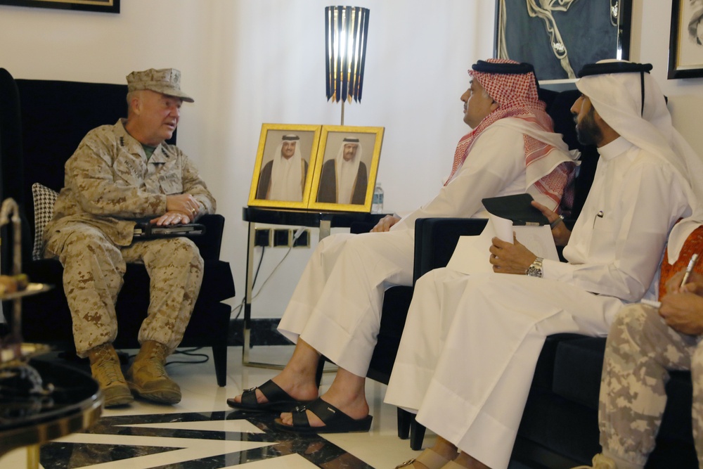 CENTCOM commander meets with key leaders in Qatar