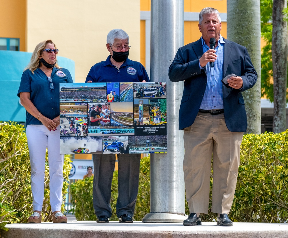 Addressing the attendees of the Veteran Memorial
