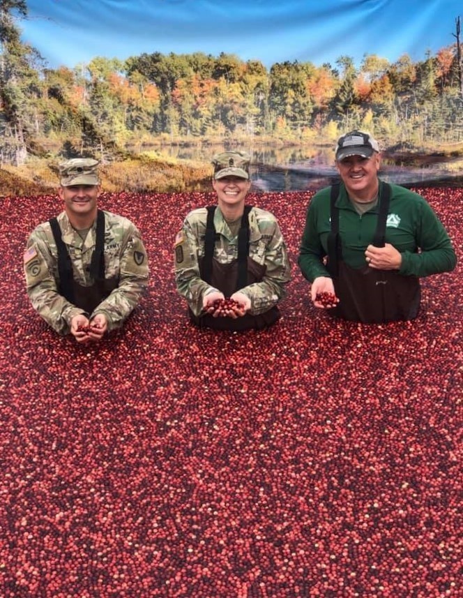 Fort McCoy Garrison command team visits local cranberry festival