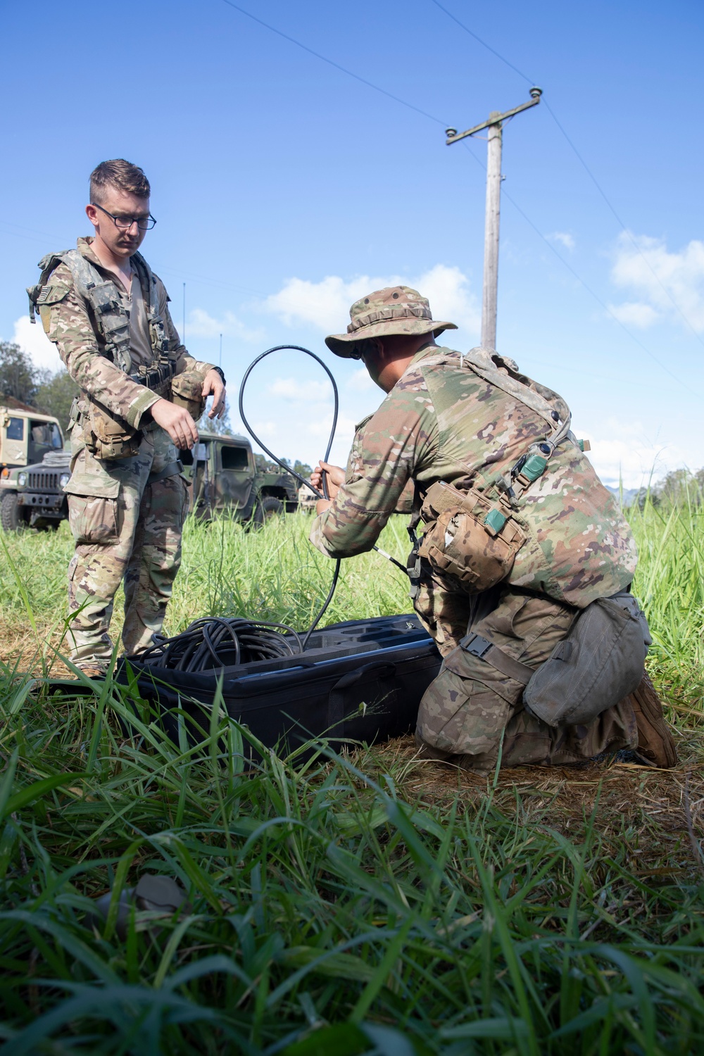 25th ID Soldiers preparing to relocate operation center during JPMRC rotation 22-01