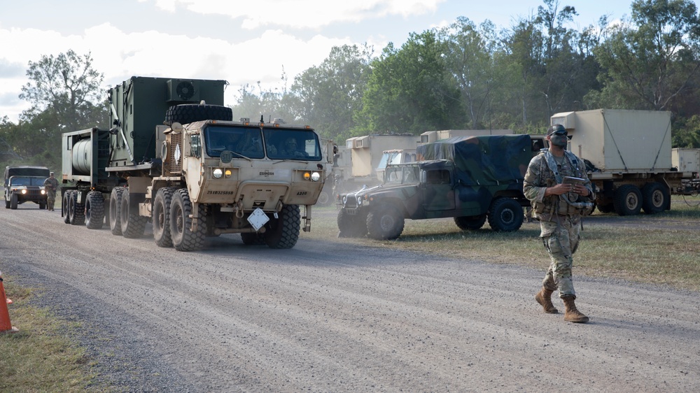 25th ID Soldiers preparing to relocate operation center during JPMRC rotation 22-01