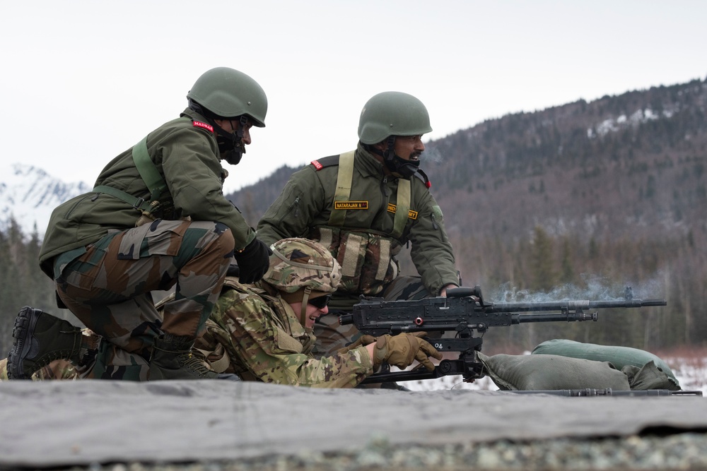 DVIDS - Images - Indian and U.S. Army troops fire each other’s weapons ...