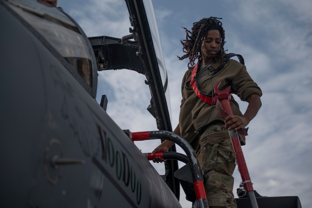 Strike Eagle mission features all-female crews