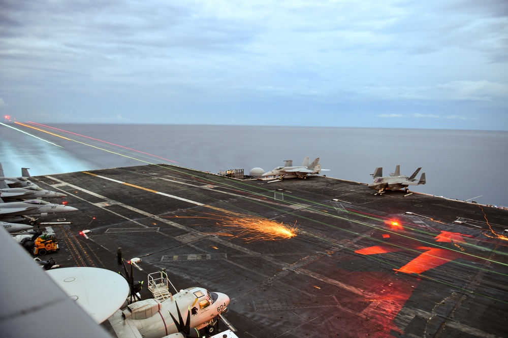 USS Carl Vinson (CVN 70) Conducts Night-Time Flight Operations