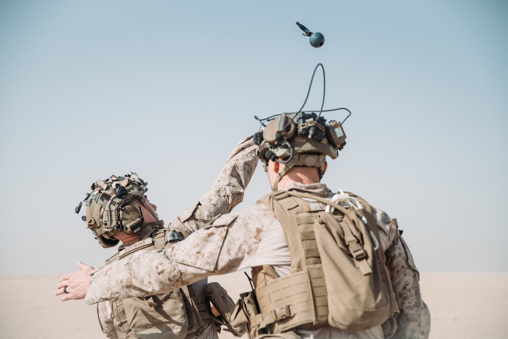 Bravo Co, BLT 1/1 grenade range in Kuwait