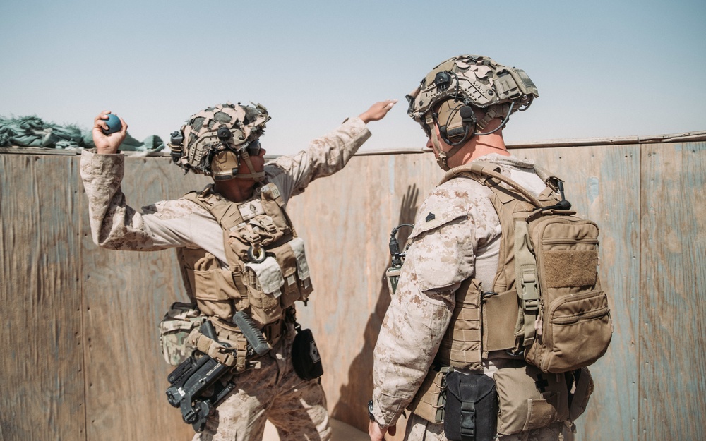 Bravo Co, BLT 1/1 grenade range in Kuwait