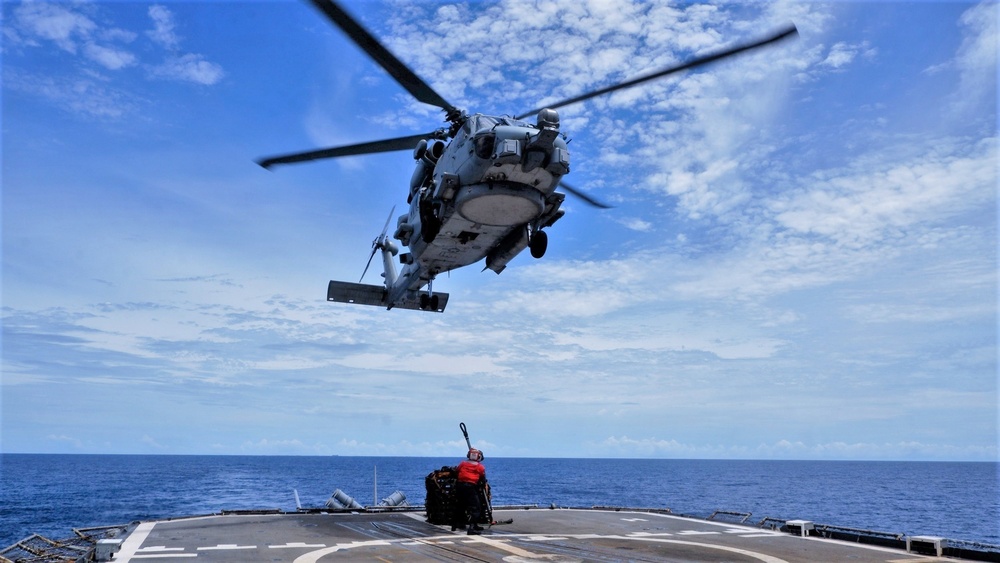 USS Lake Champlain (CG 57) Conducts Vertical Replenishment