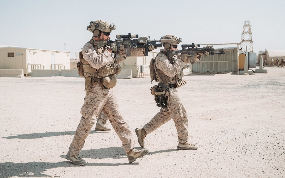 DVIDS - Images - Bravo Company Urban Training in Kuwait [Image 3 of 7]