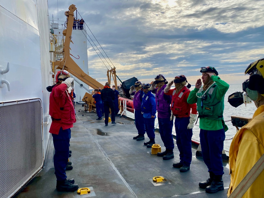 U.S. Coast Guard, U.S. Navy admirals visit USCGC Healy (WAGB 20)