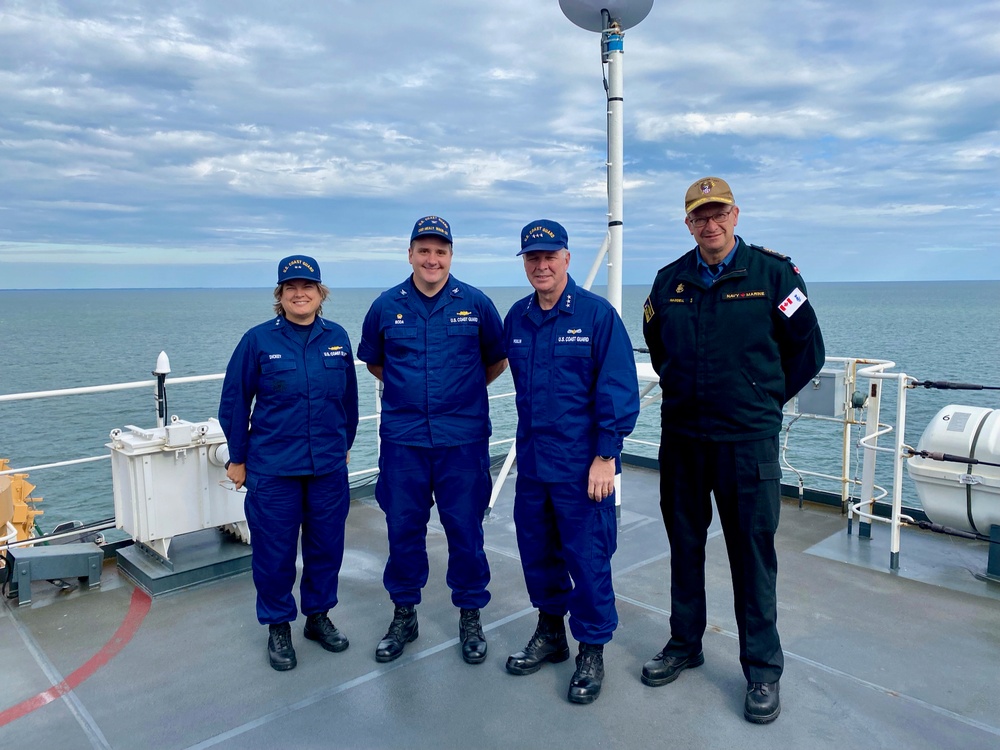 U.S. Coast Guard, U.S. Navy admirals visit USCGC Healy (WAGB 20)