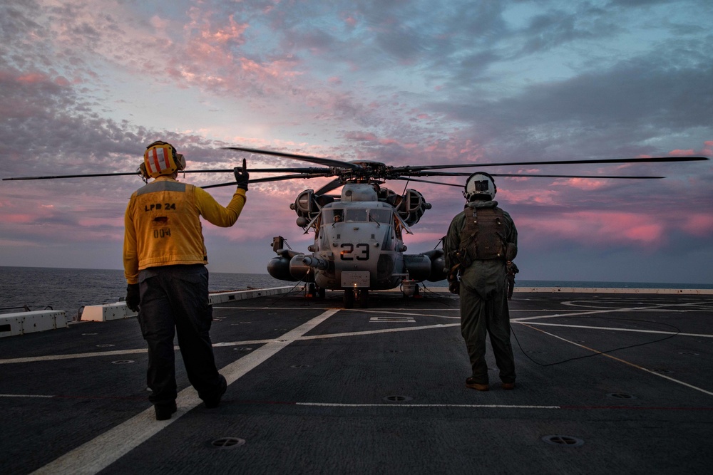 USS Arlington Conducts Flight Operations with CH-53E