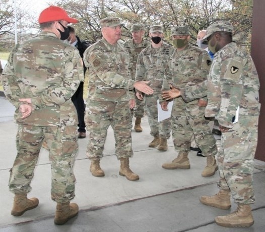 U.S. Forces Japan commanding general visits Army Field Support Battalion-Northeast Asia (Forward)