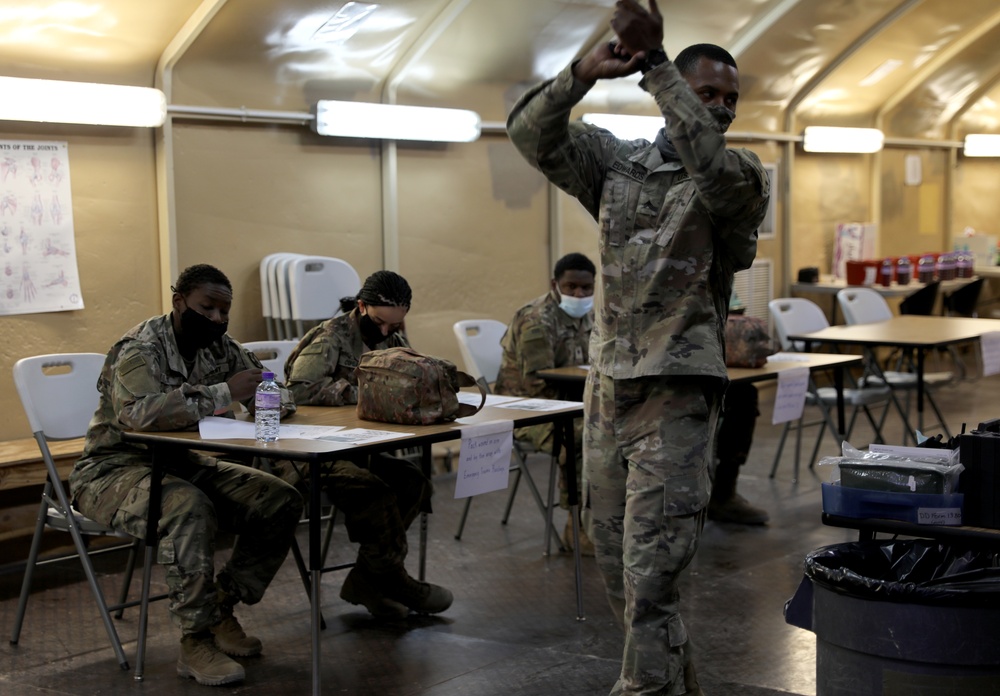 Medics with Task Force Sovereign provide Tactical Combat Casualty Care class to Soldiers at Camp Buehring