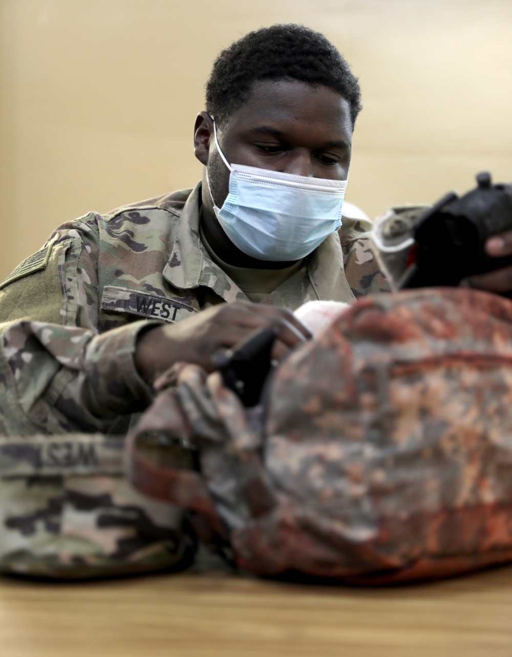 Medics with Task Force Sovereign provide Tactical Combat Casualty Care class to Soldiers at Camp Buehring