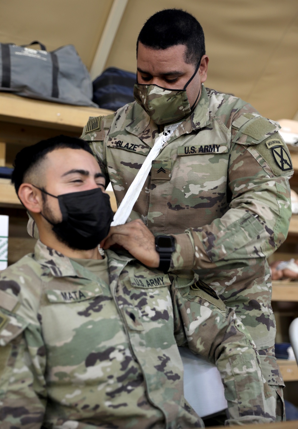 Medics with Task Force Sovereign provide Tactical Combat Casualty Care class to Soldiers at Camp Buehring