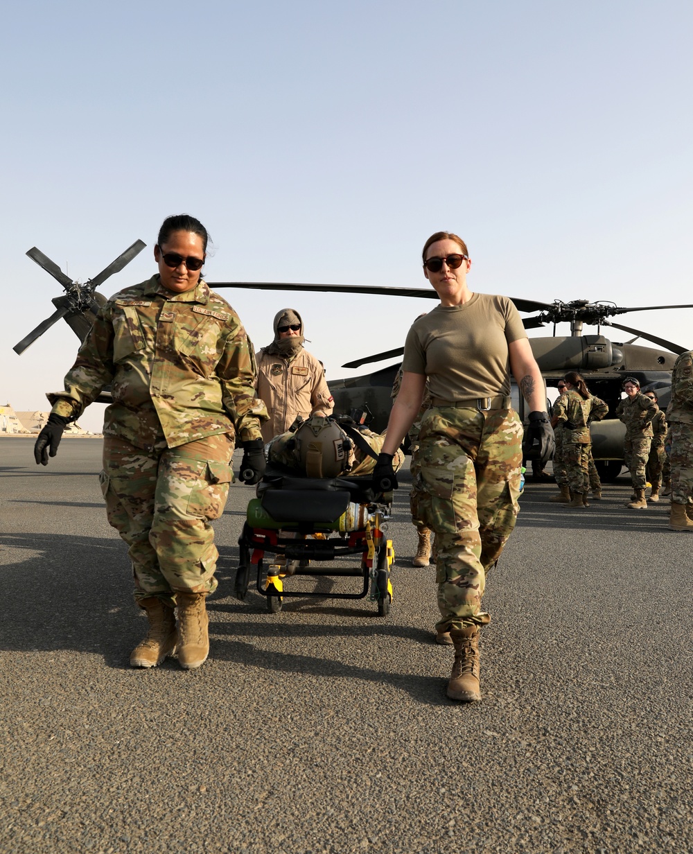 Task Force Raptor medics conduct hot/cold load training to Airmen at Camp Ali Al Salem