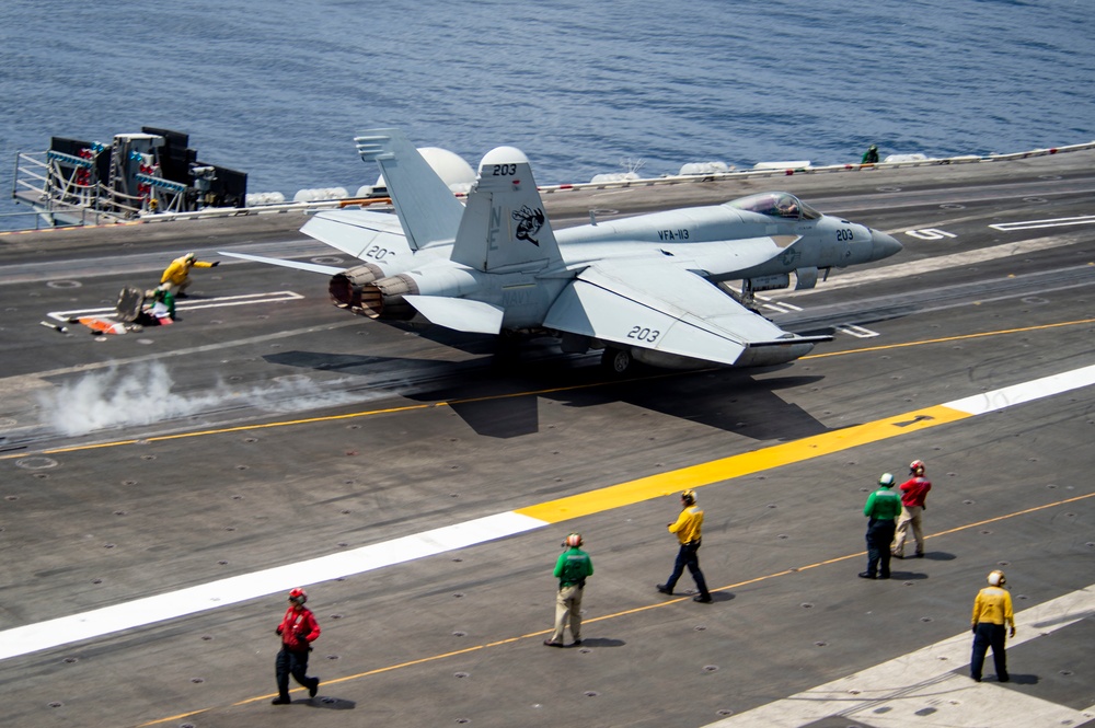 DVIDS - Images - USS Carl Vinson (CVN 70) Conducts Flight Operations in ...