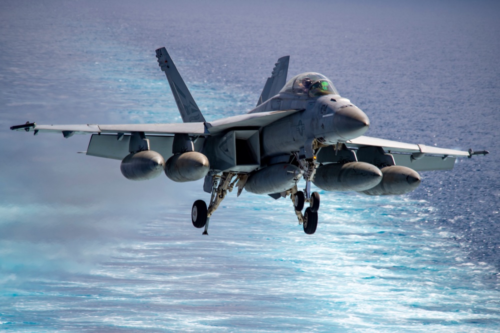 USS Carl Vinson (CVN 70) Conducts Flight Operations in South China Sea