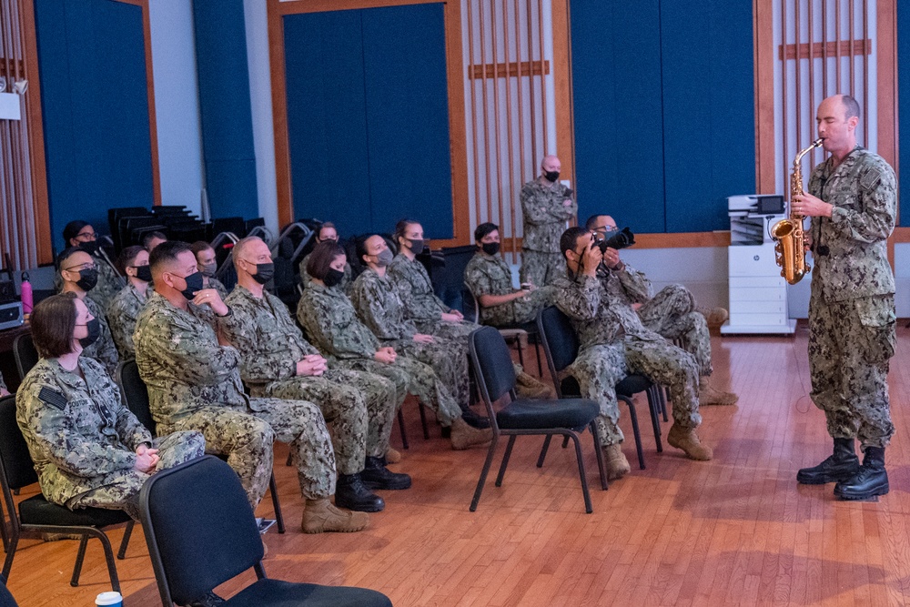 NSTC Commander Visits Navy Band Great Lakes