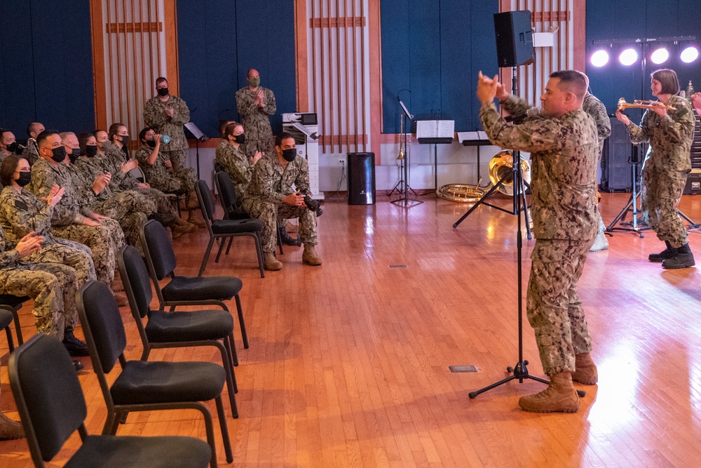 NSTC Commander Visits Navy Band Great Lakes