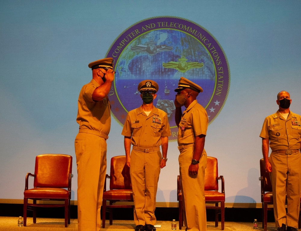 NCTS Hampton Roads Holds Change of Command