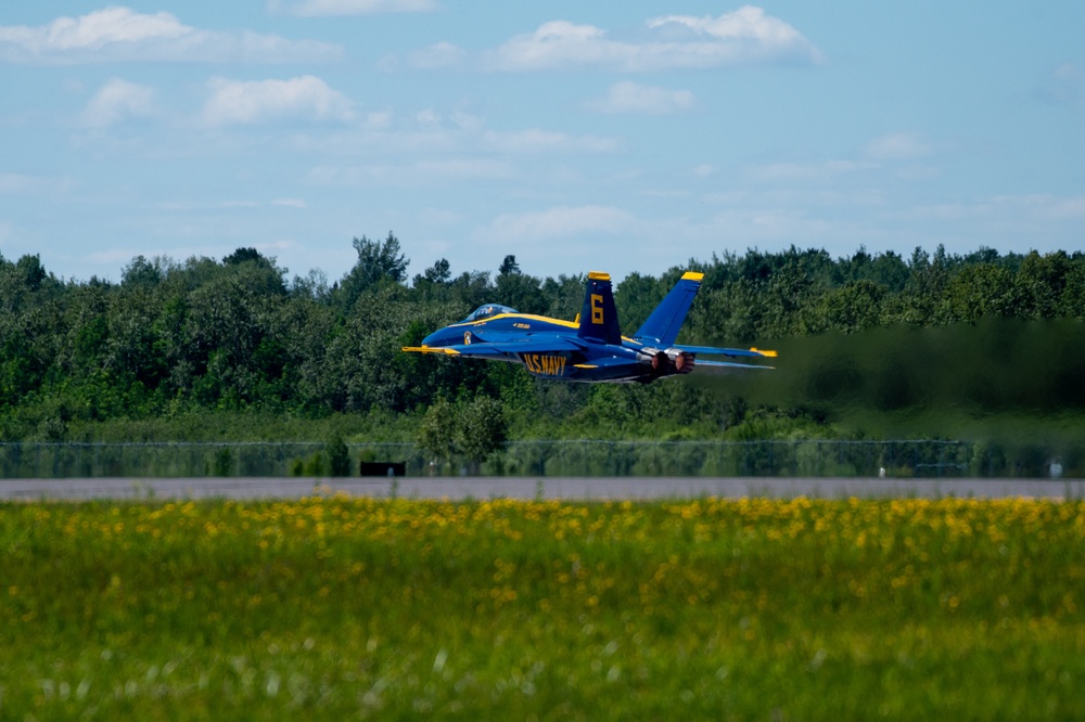 DVIDS Images Blue Angels Navy Flight Demonstration Team Duluth