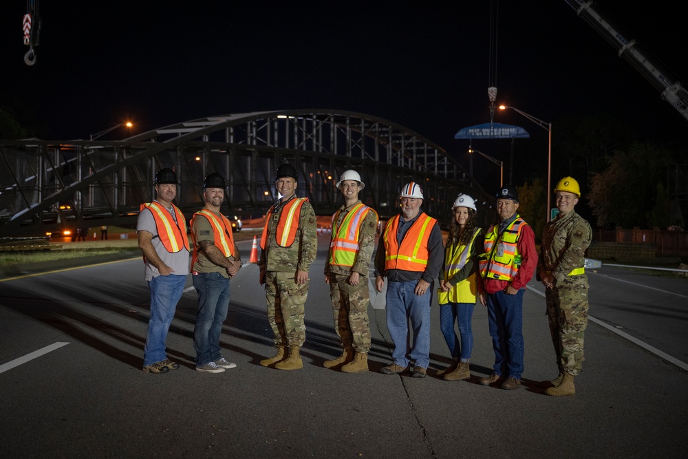 1st SOCONS and 1st SOCES work to refurbish pedestrian bridge
