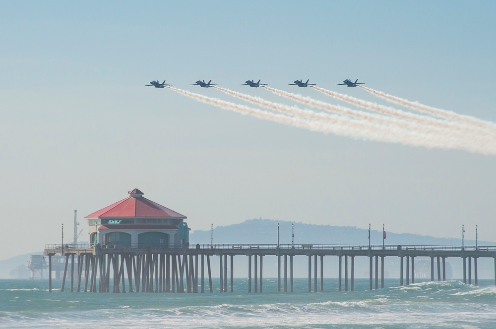 Blue Angels Navy Flight Demonstration Team – Huntington Beach, CA