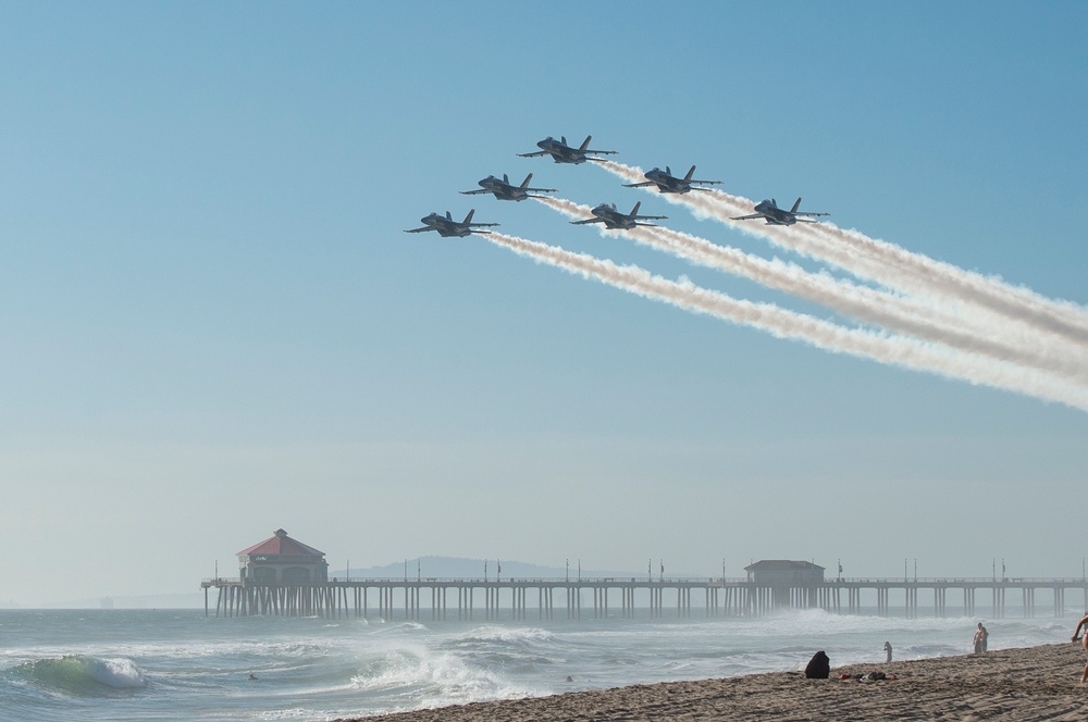 Blue Angels Navy Flight Demonstration Team – Huntington Beach, CA