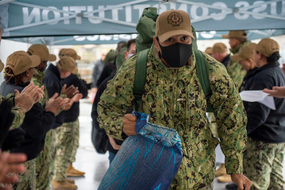 USS Constitution hosts Chief Petty Officer Heritage Weeks