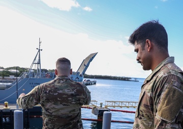 8th Special Troops Battalion Soldiers Conduct Drown Proof Exercise