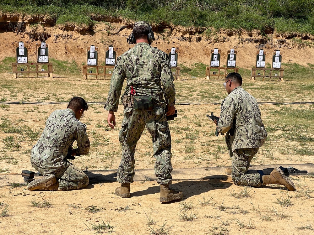 US Navy Seabees assigned to NMCB-5 qualify for marksmanship