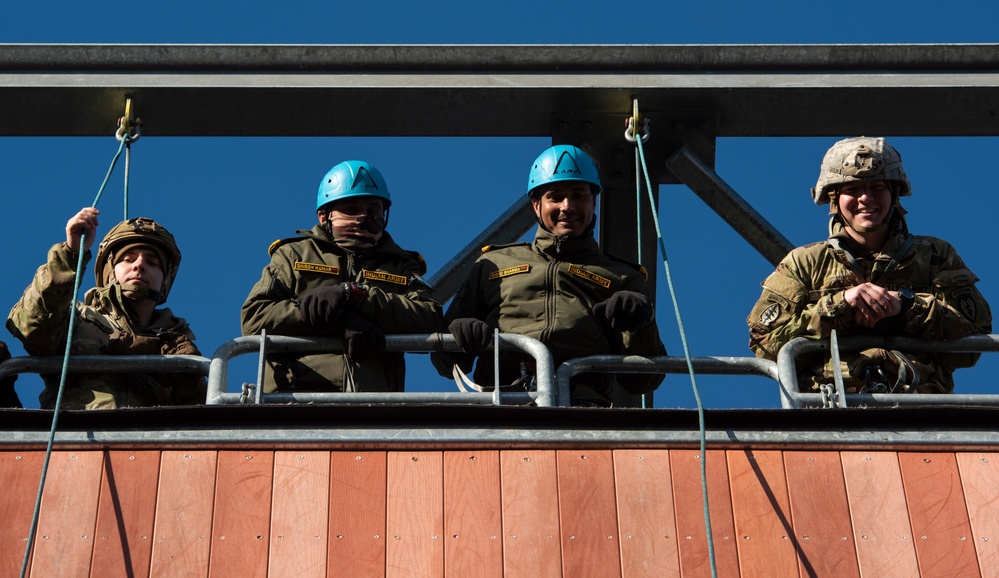 Indian and U.S. Army troops share rappel techniques during Yudh Abhyas 21