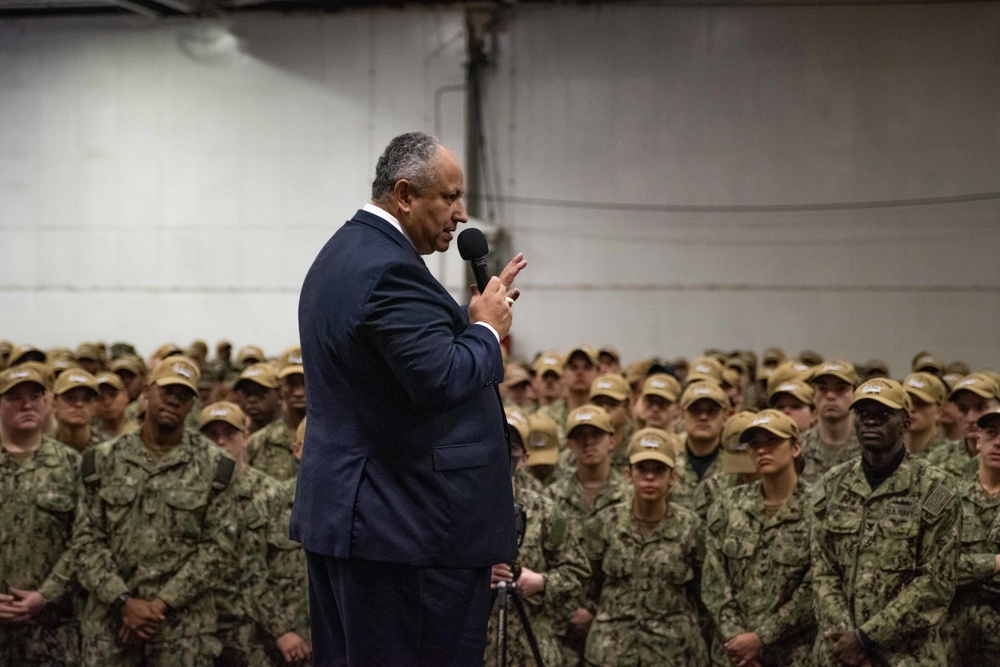 USS Ronald Reagan (CVN 76) Secretary of the Navy Visit