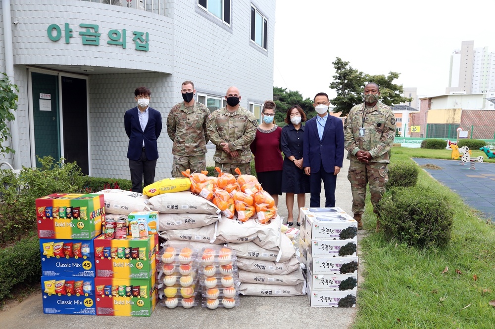 US service members work with local orphanage, immerse in Korean culture